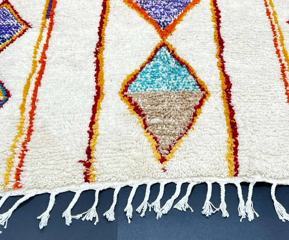 Tapis de couloir berbère Taddart aux motifs géométriques, vue 3 sur 4