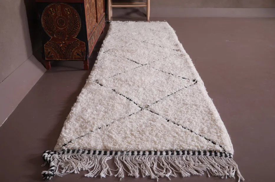 Tapis de couloir berbère Taddart crème et noir à losanges, vue 7 sur 7