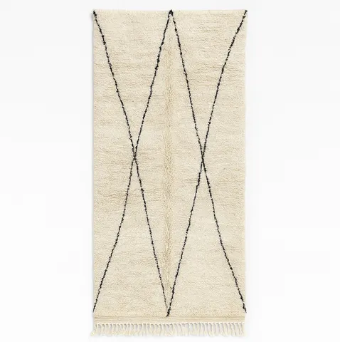 Tapis de couloir berbère Tamilla blanc et noir à lignes — tapis berbères contemporains