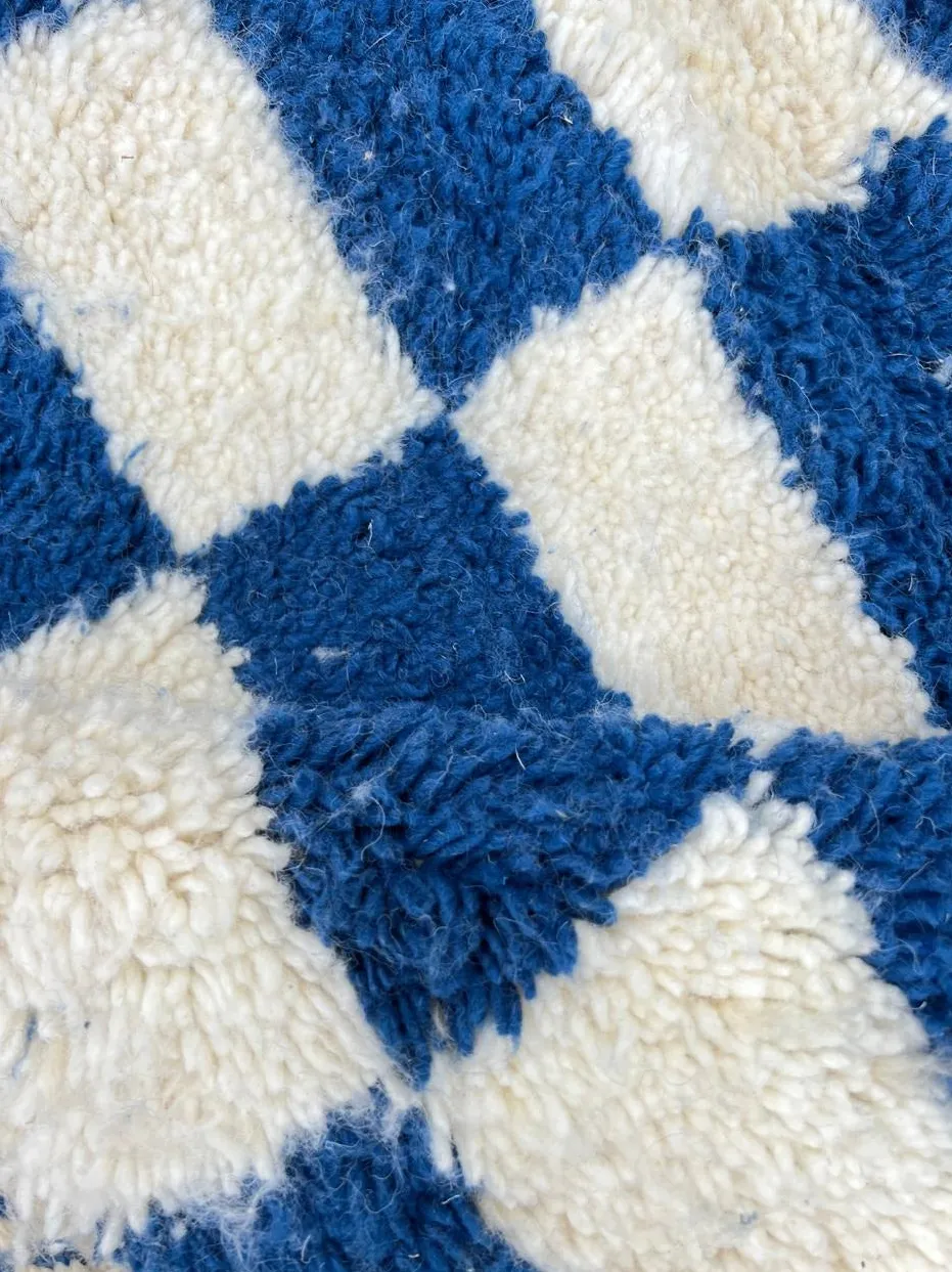 Tapis de couloir berbère Tasa bleu à damier, vue 4 sur 4