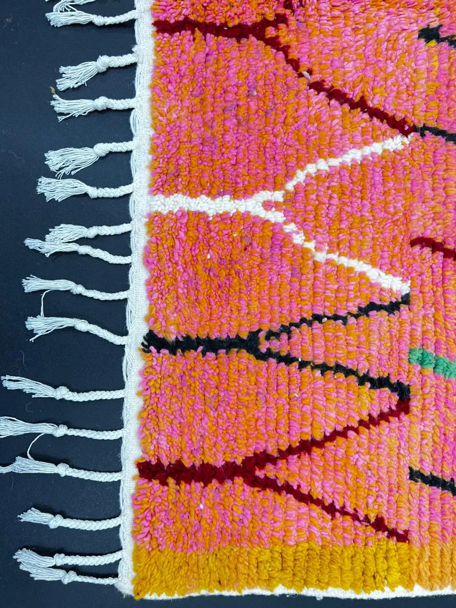 Tapis de couloir berbère Taziri multicolore au dessin abstrait, vue 3 sur 4