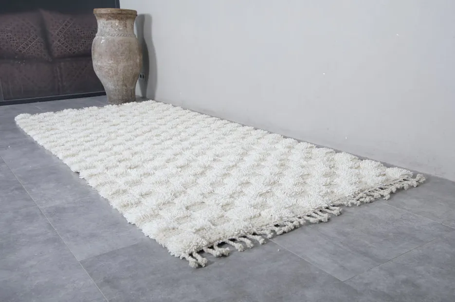 Tapis de couloir berbère Tessaout crème et beige à damier, vue 6 sur 7
