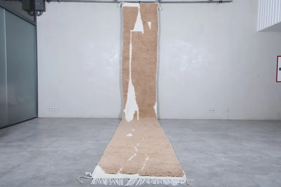 Tapis de couloir berbère Todra beige et blanc, vue 3 sur 7