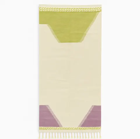 Tapis de couloir kilim Anezi vert et violet aux motifs géométriques — tapis kilim
