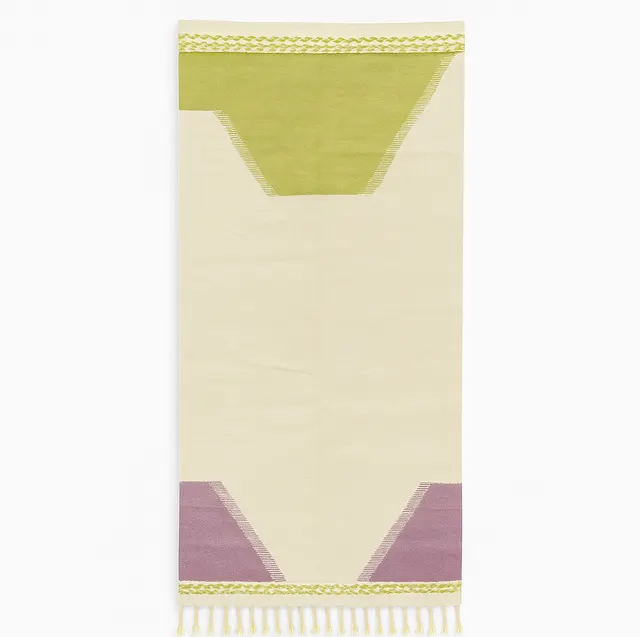 Tapis de couloir kilim Anezi vert et violet aux motifs géométriques — tapis kilim