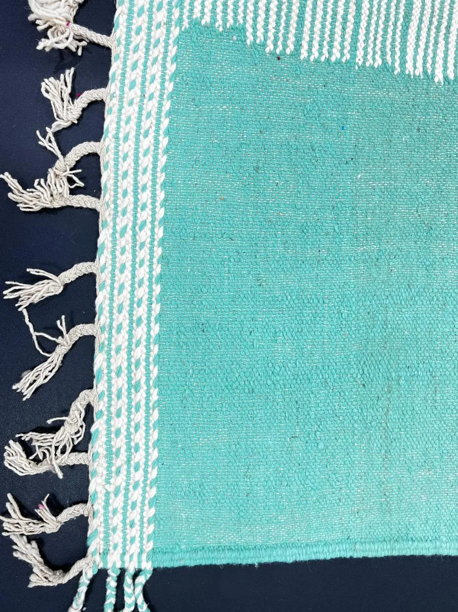 Tapis de couloir kilim Biougra vert et rose, vue 3 sur 4