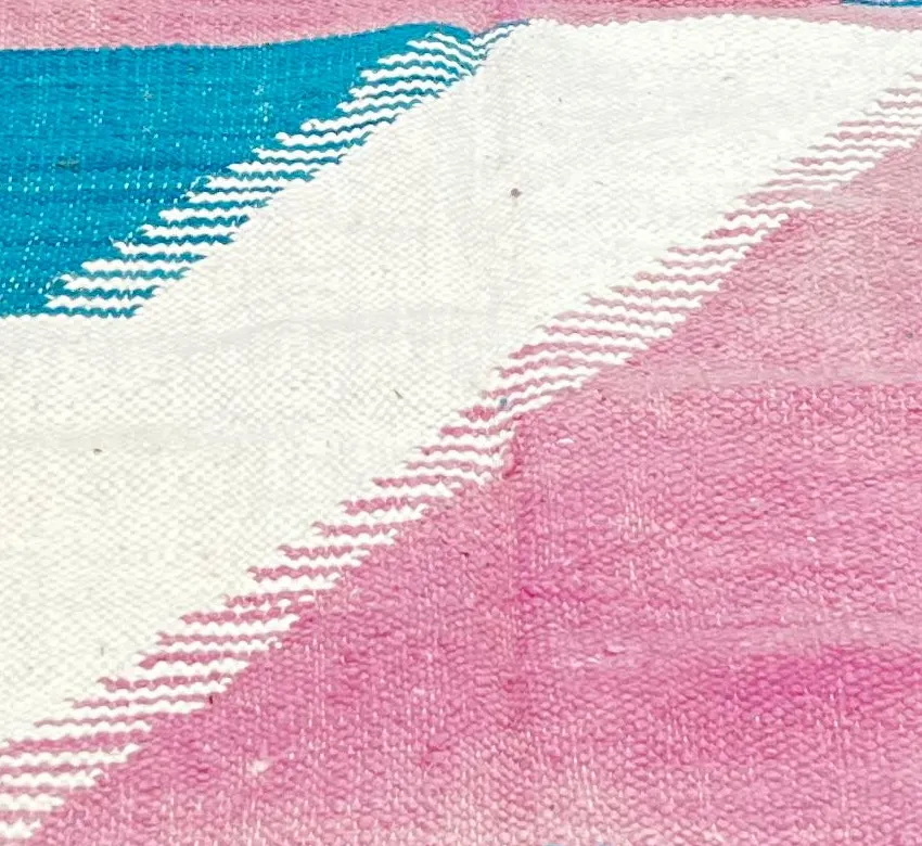 Tapis de couloir kilim Khémisset multicolore et rose, vue 4 sur 4