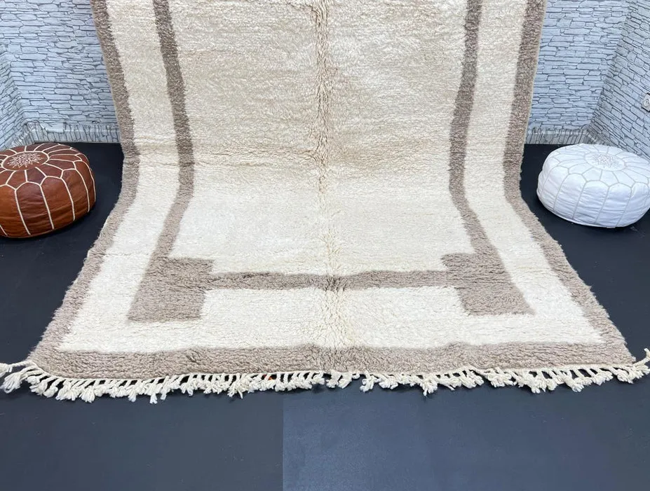 Tapis Mrirt Mgoun beige uni, vue 3 sur 4