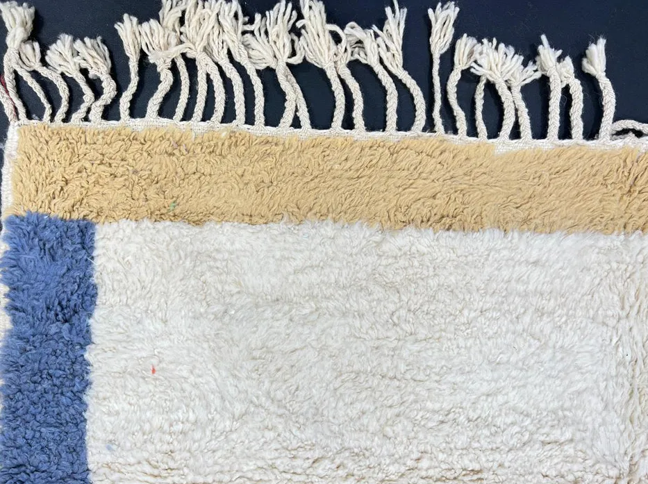 Tapis Mrirt Taddart beige uni, vue 4 sur 4