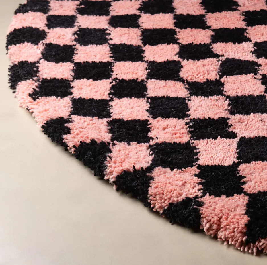 Tapis rond Beni Ouarain Tagleft rose, vue 5 sur 7