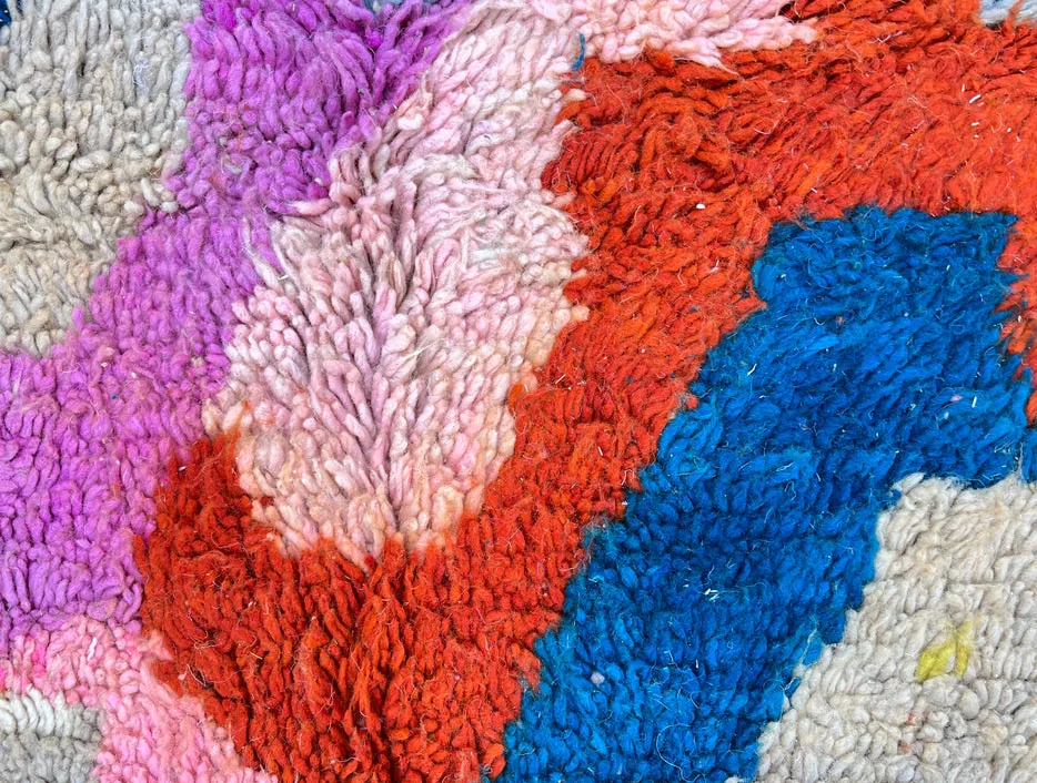 Tapis rond berbère Aguelmam multicolore au dessin abstrait, vue 4 sur 4