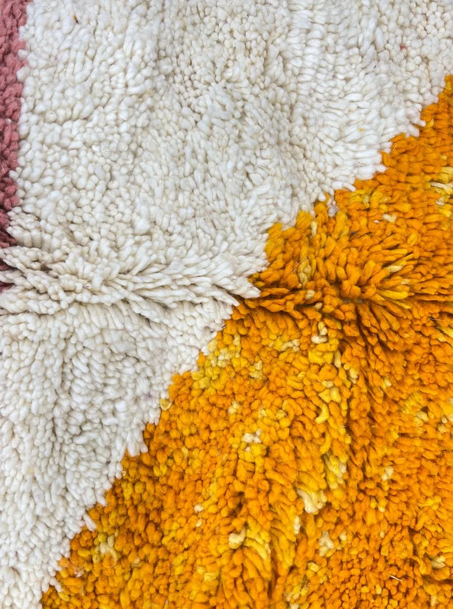 Tapis rond berbère Aksel au dessin abstrait, vue 4 sur 4