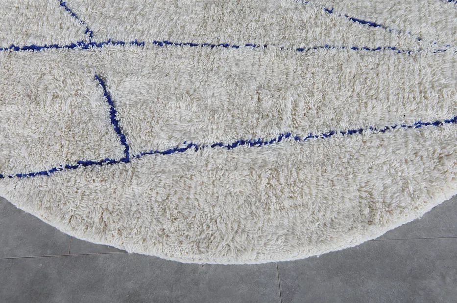 Tapis rond berbère Aksel crème et bleu uni, vue 4 sur 7