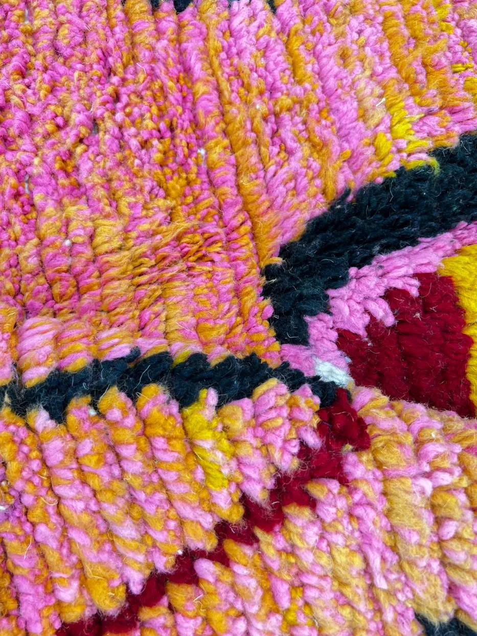 Tapis rond berbère Anghomar multicolore au dessin abstrait, vue 3 sur 4