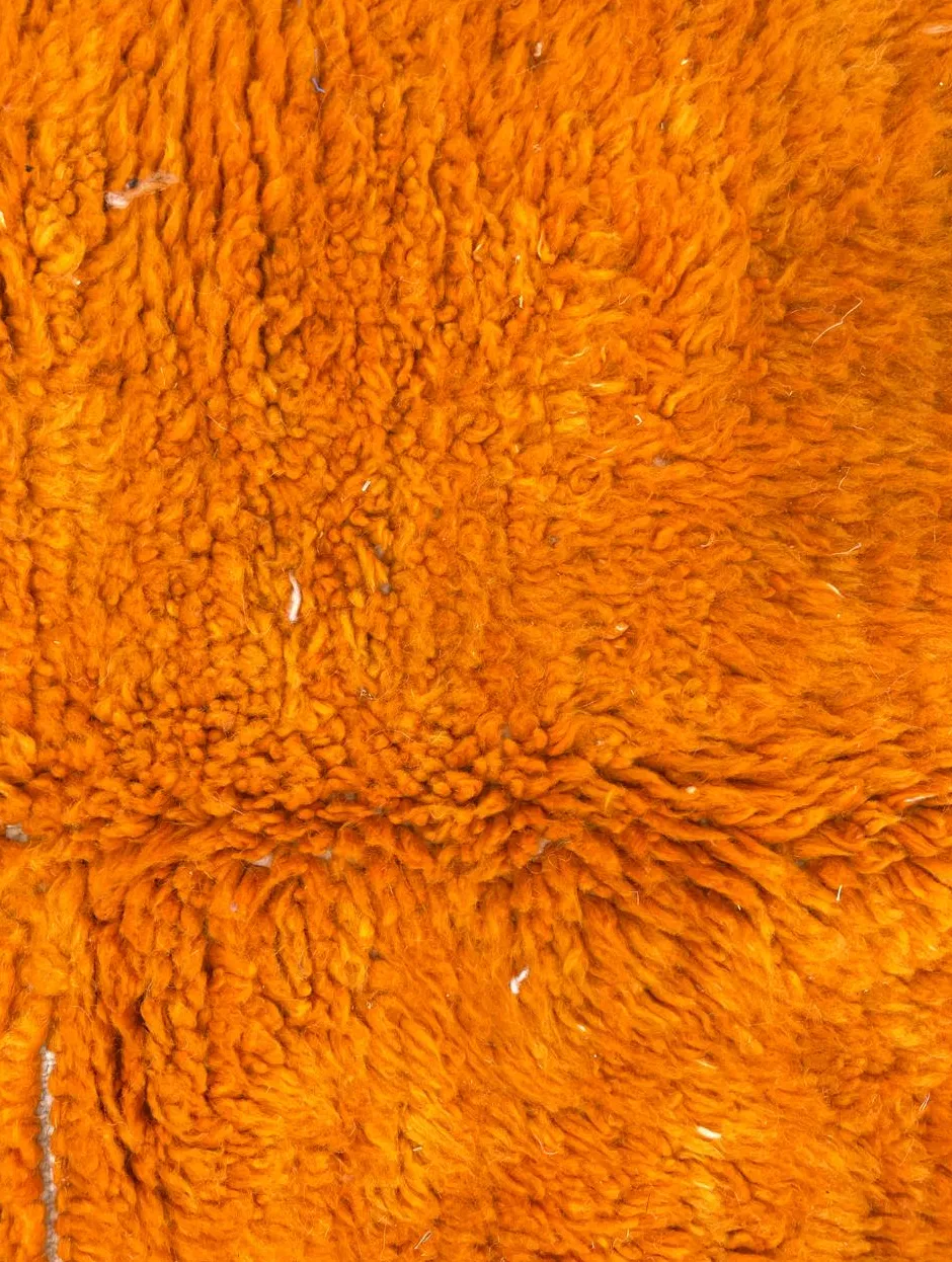 Tapis rond berbère Asni orange et rouge au dessin abstrait, vue 4 sur 4