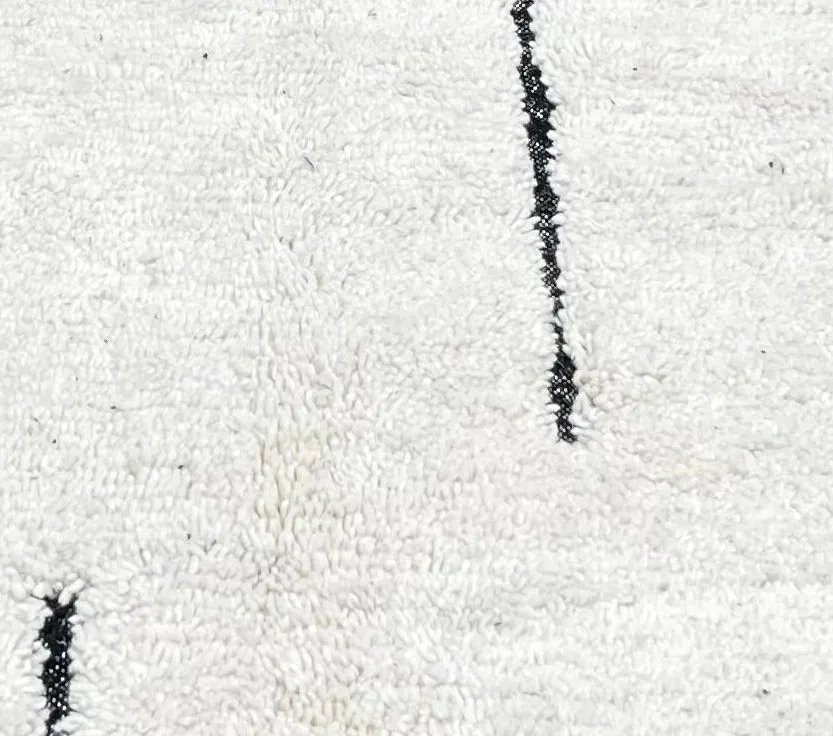 Tapis rond berbère Bounaceur à lignes, vue 3 sur 4