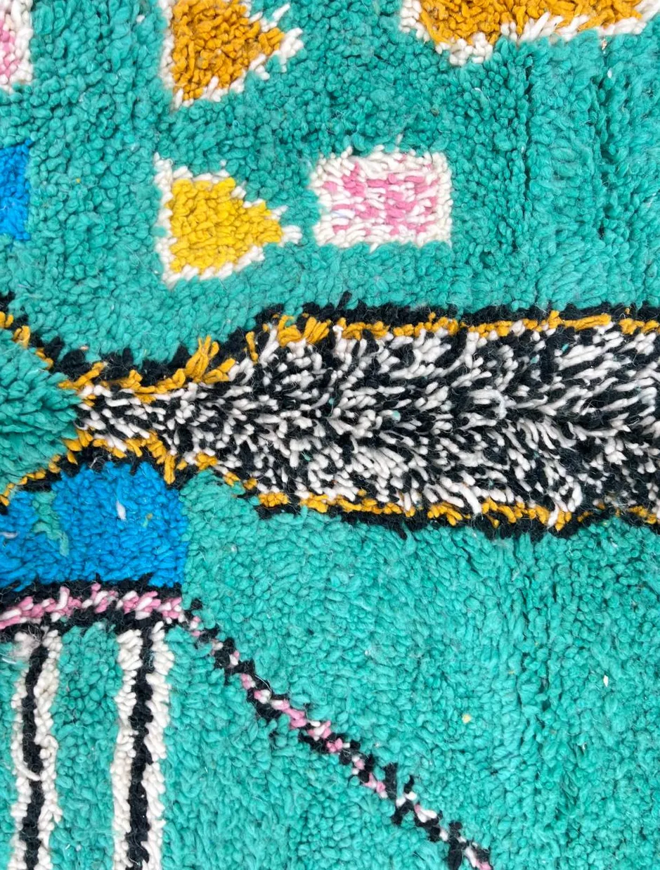 Tapis rond berbère Hachlaf au dessin abstrait, vue 3 sur 4