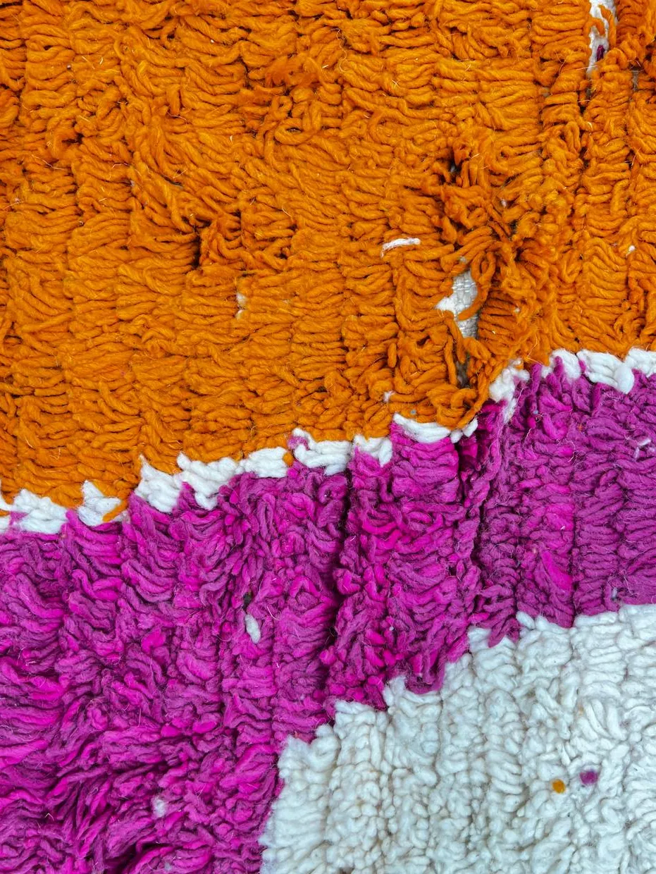 Tapis rond berbère Itri multicolore au dessin abstrait, vue 3 sur 4