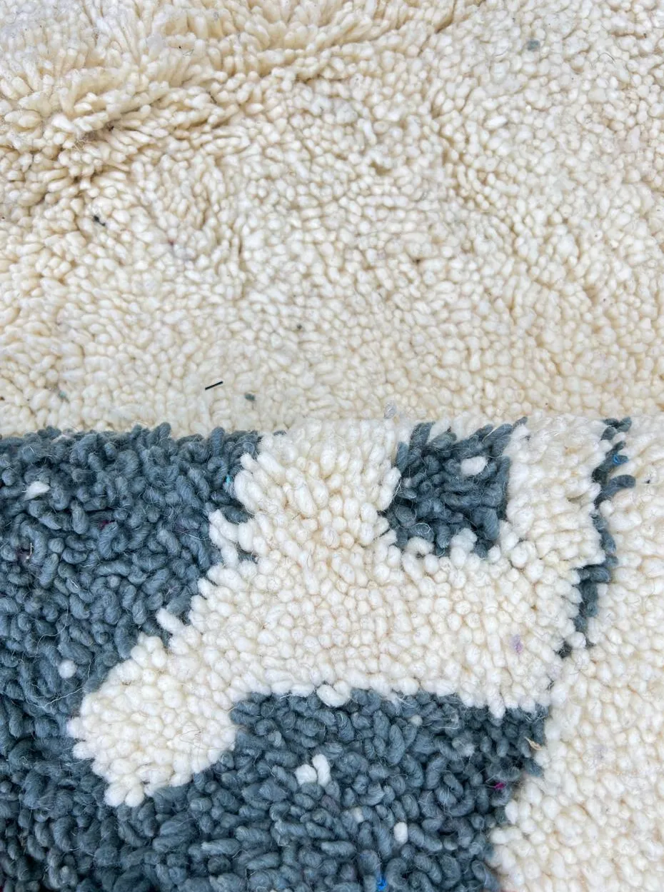 Tapis rond berbère Lunja au dessin abstrait II, vue 3 sur 4