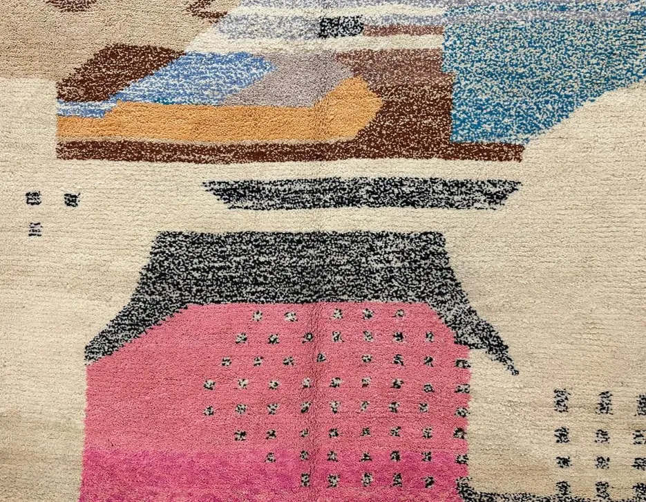 Tapis rond berbère Meddur au dessin abstrait, vue 3 sur 4