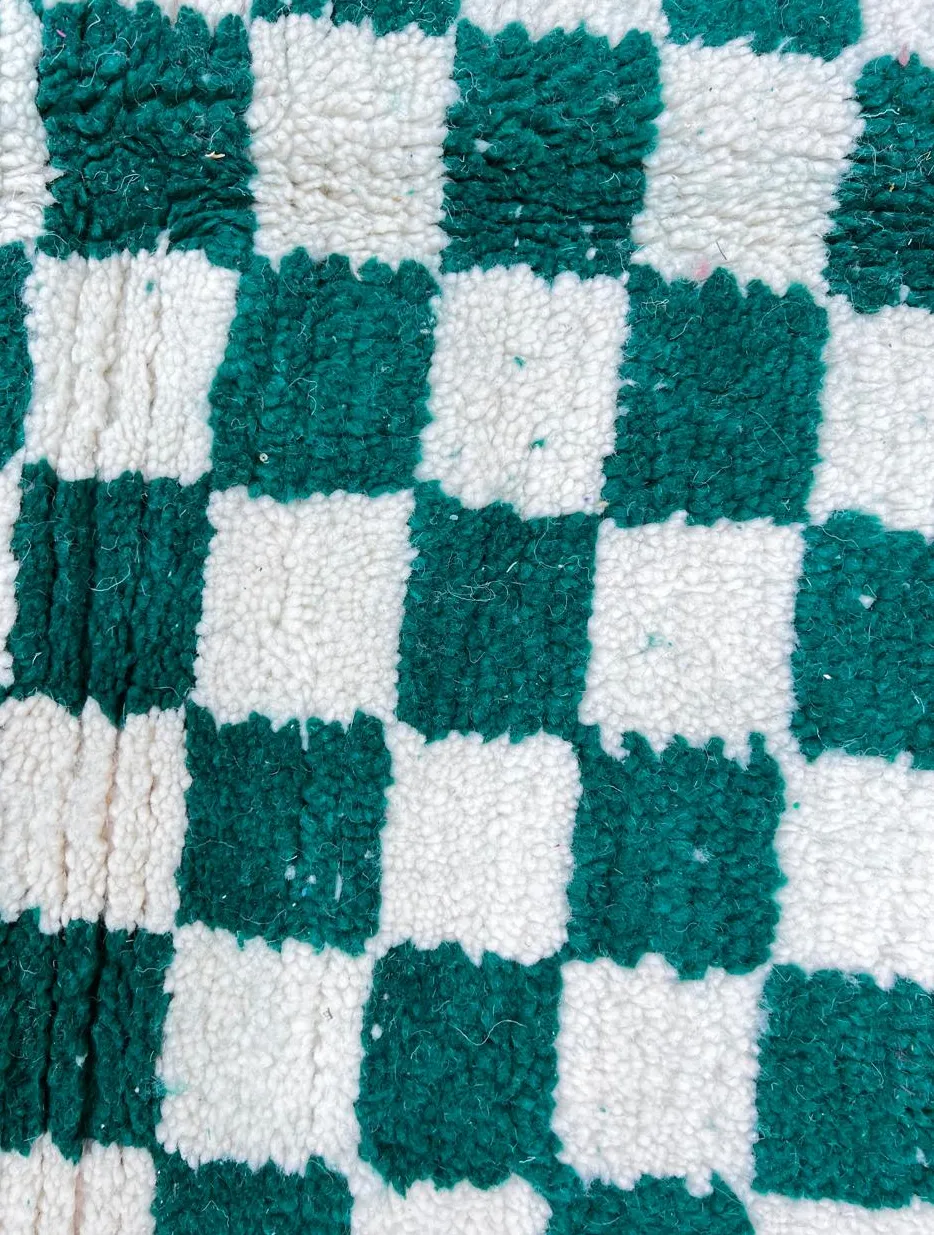 Tapis rond berbère Nfis vert à damier, vue 3 sur 4