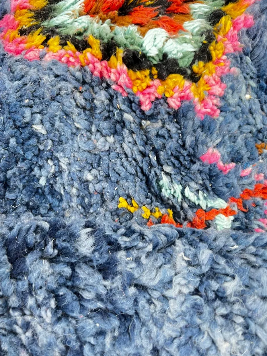 Tapis rond berbère Saghro bleu et multicolore à losanges, vue 4 sur 4