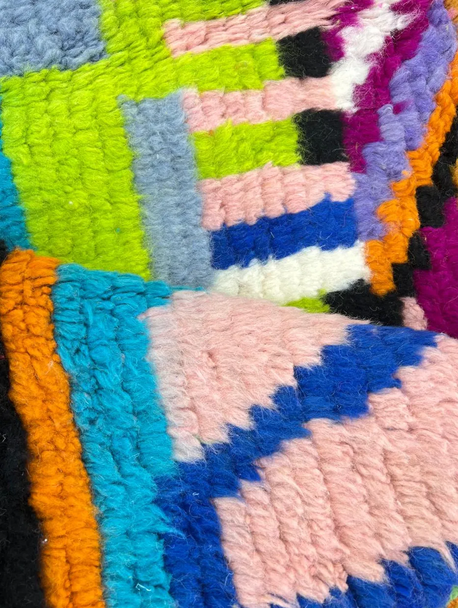 Tapis rond berbère Skoura multicolore au dessin abstrait, vue 4 sur 4