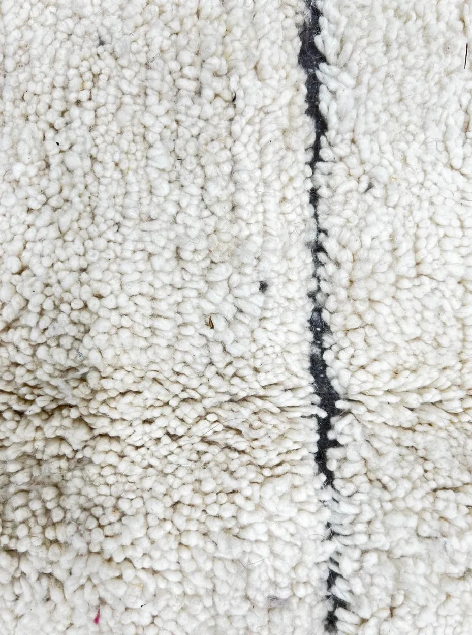 Tapis rond berbère Souss blanc et gris, vue 4 sur 4