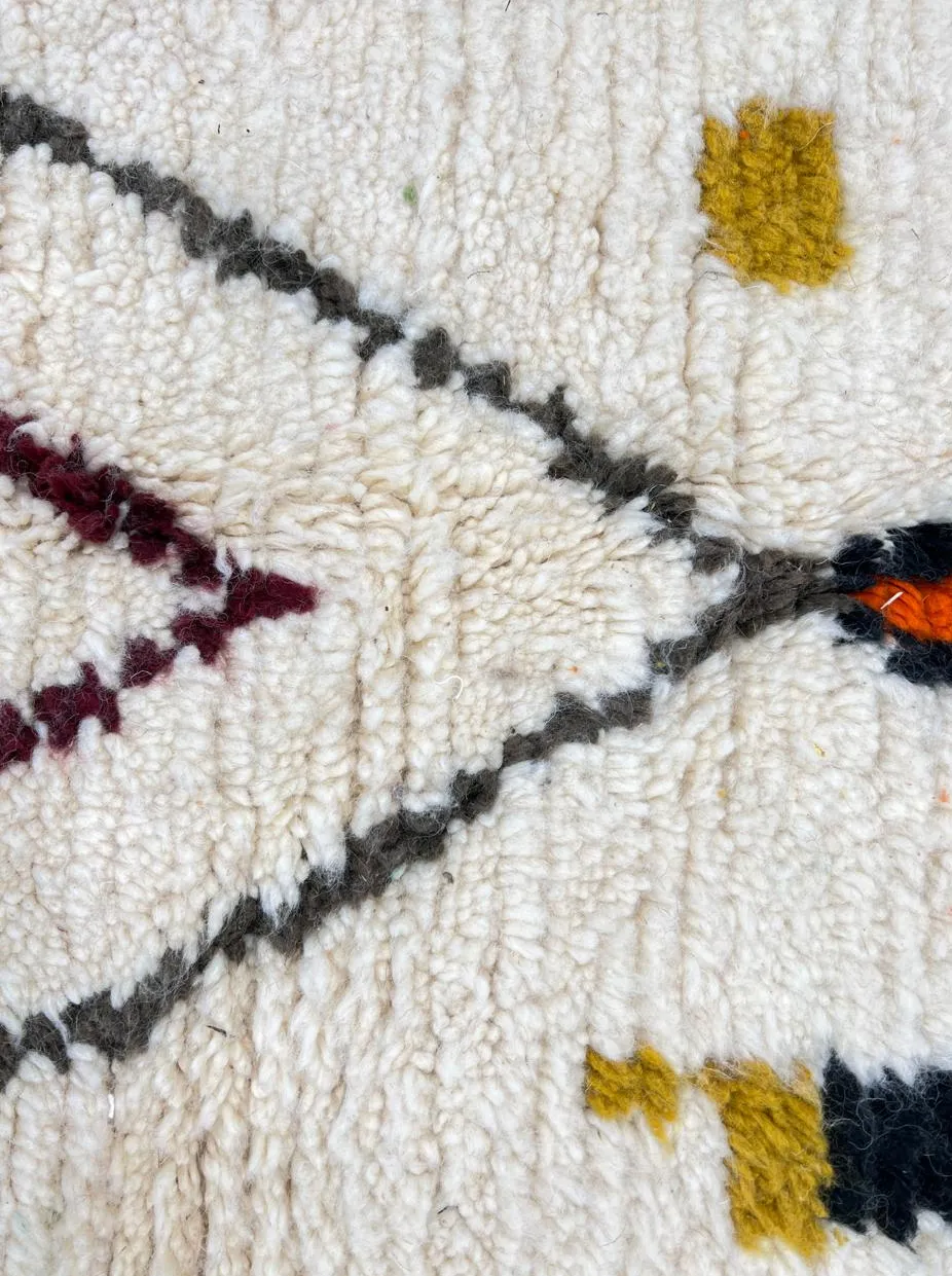 Tapis rond berbère Tabant blanc et multicolore, vue 4 sur 4