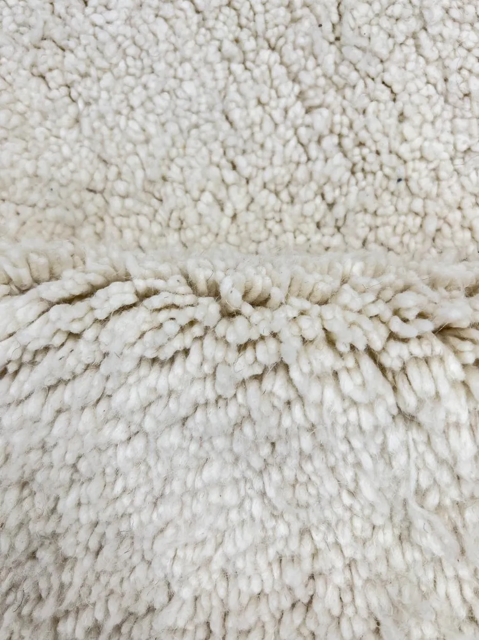 Tapis rond berbère Tanant blanc uni, vue 3 sur 4