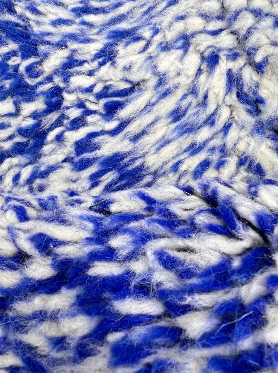 Tapis rond berbère Tarfaya multicolore, vue 3 sur 4
