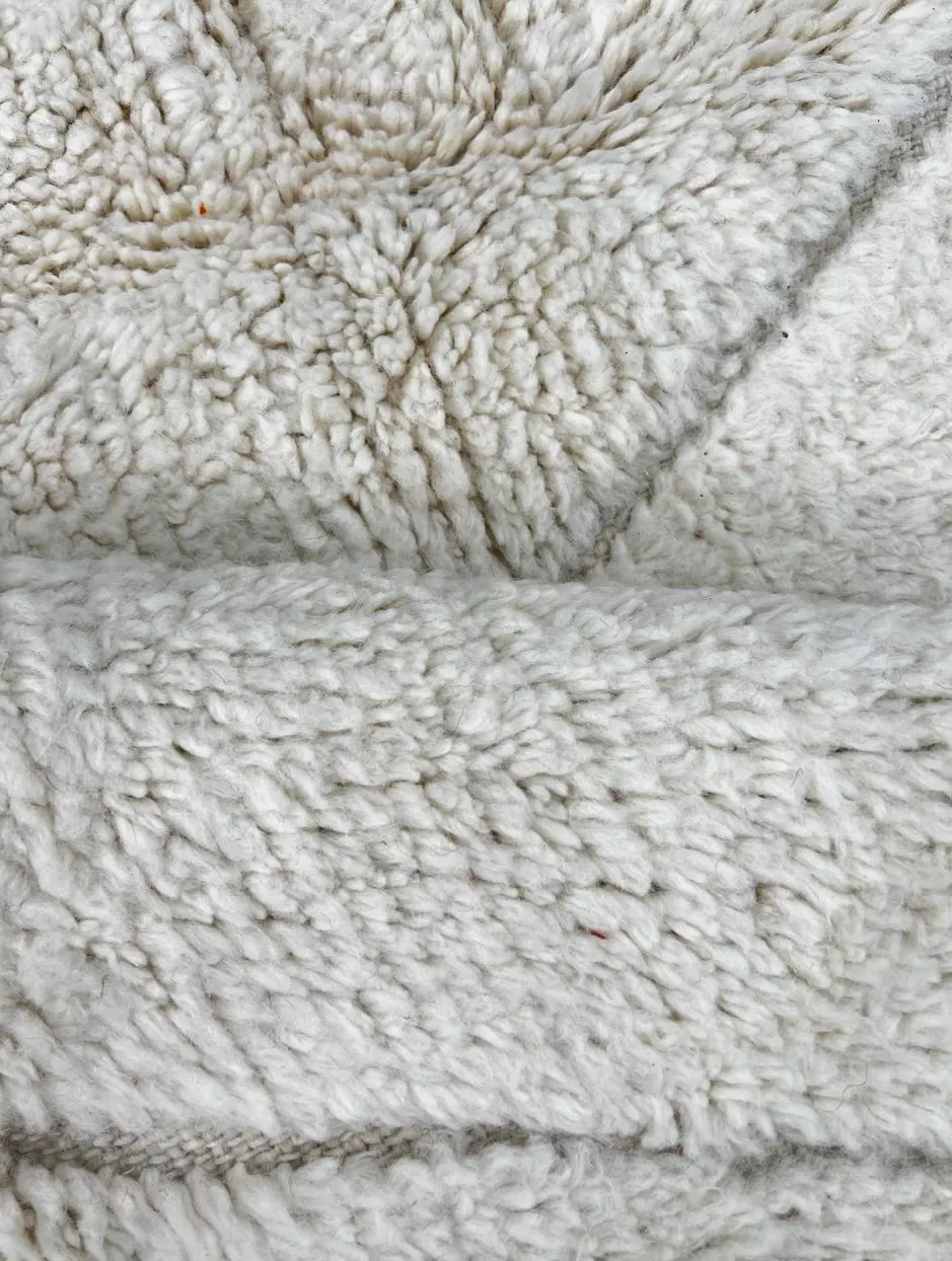 Tapis rond berbère Taroudant blanc à lignes, vue 3 sur 4