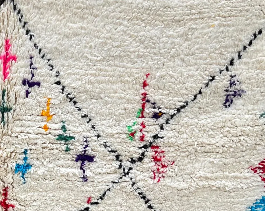 Tapis rond berbère Tensift multicolore aux motifs berbères, vue 3 sur 4