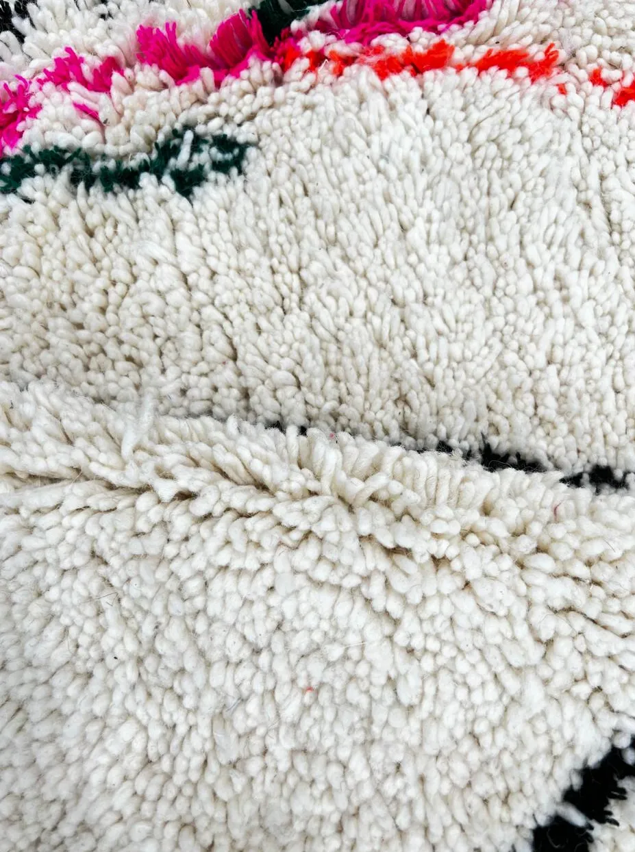 Tapis rond berbère Tessaout aux motifs berbères, vue 3 sur 4