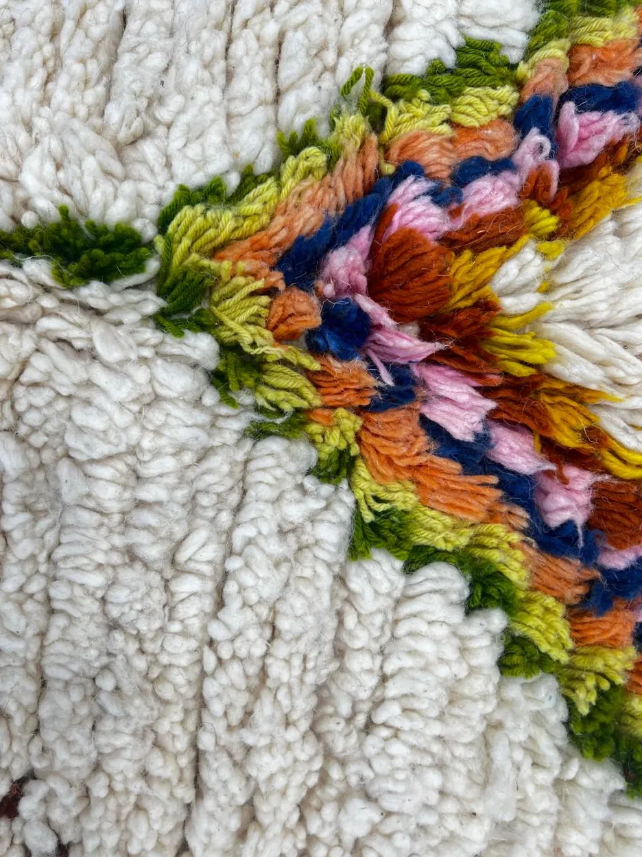 Tapis rond berbère Tichka multicolore à losanges, vue 4 sur 4