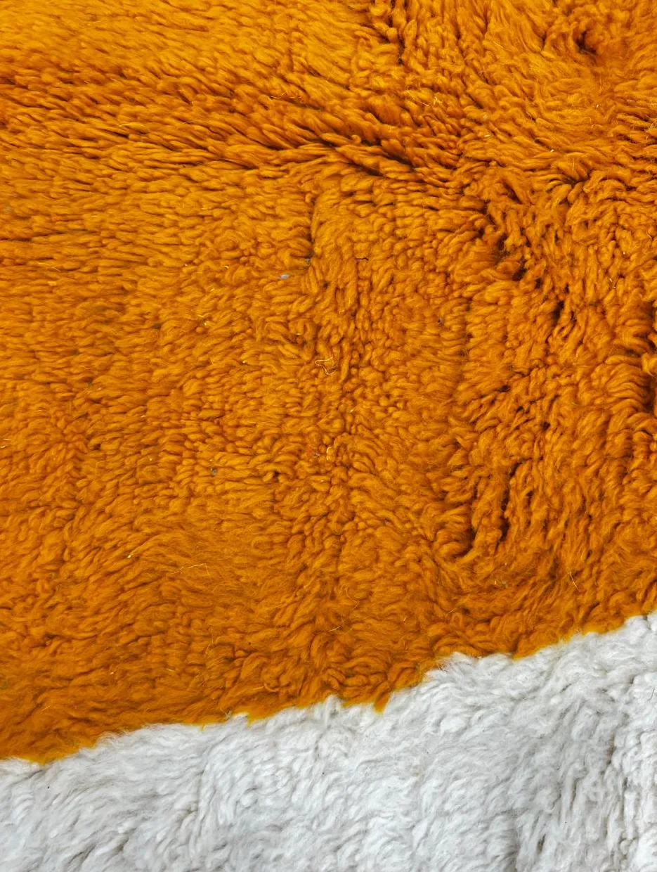 Tapis rond berbère Tidirhine au dessin abstrait, vue 4 sur 4