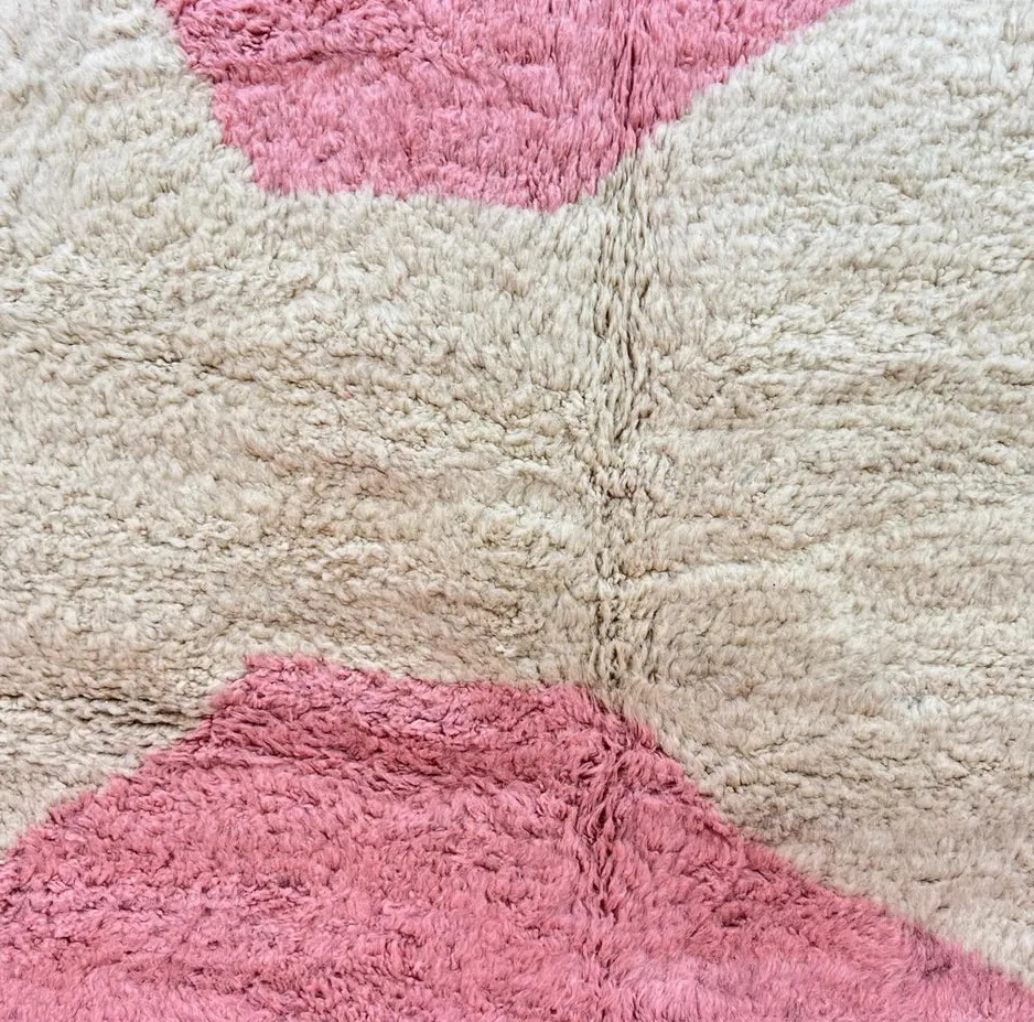 Tapis rond berbère Tinhinan rose, vue 3 sur 4