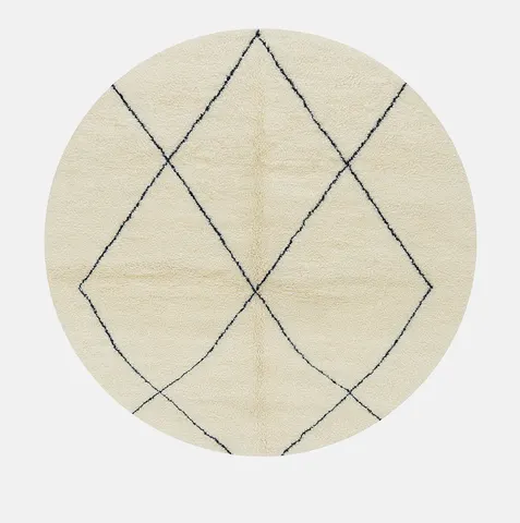 Tapis rond berbère Tissint blanc à losanges — tapis berbères contemporains