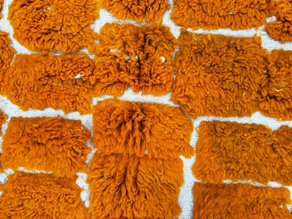 Tapis rond berbère Tizi orange, vue 4 sur 4