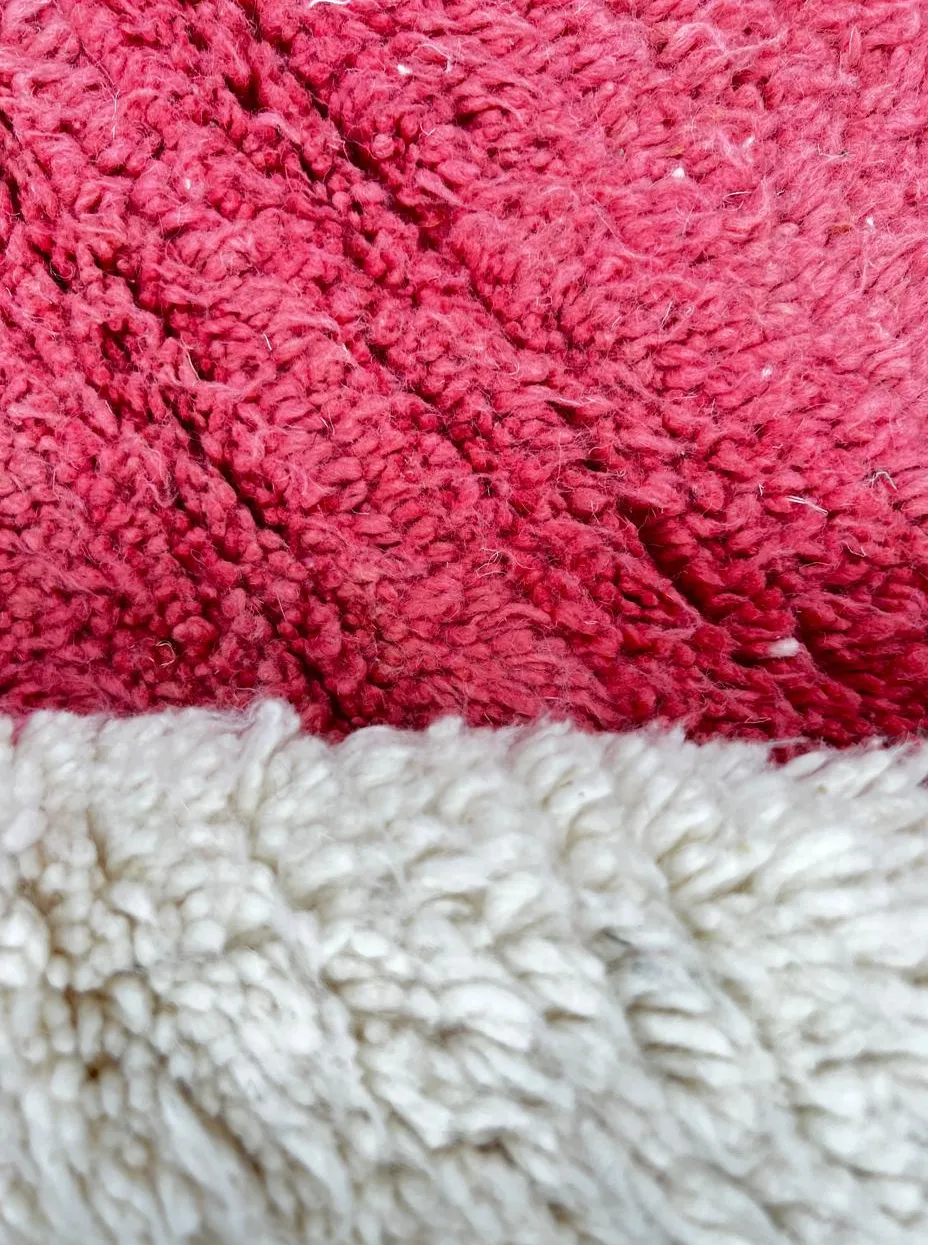Tapis rond berbère Yidir aux motifs géométriques, vue 3 sur 4