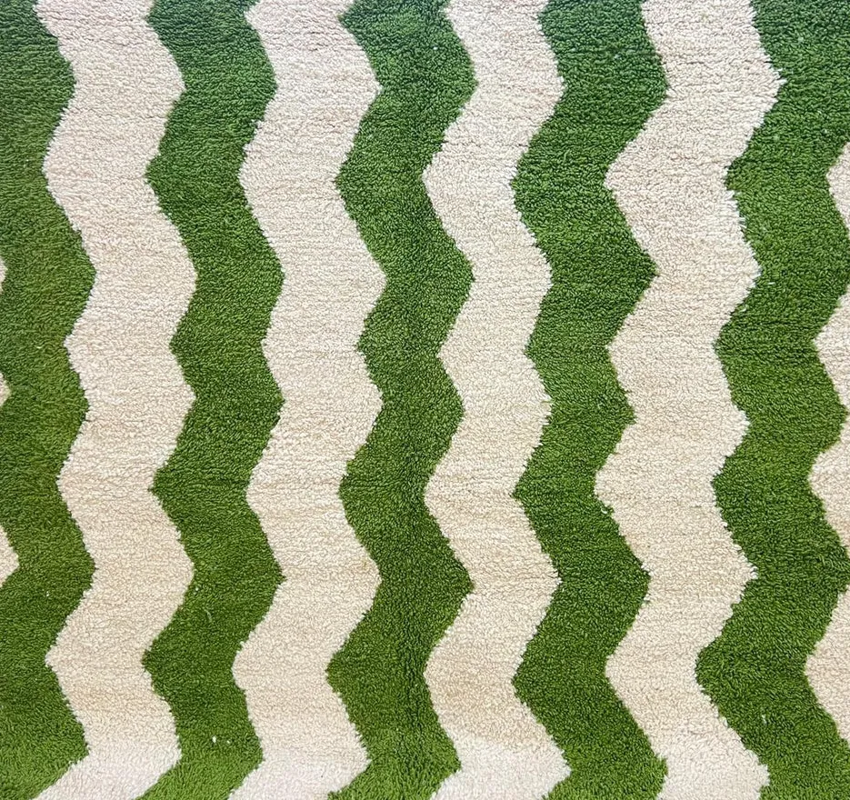 Tapis rond berbère Yidir vert, vue 3 sur 4
