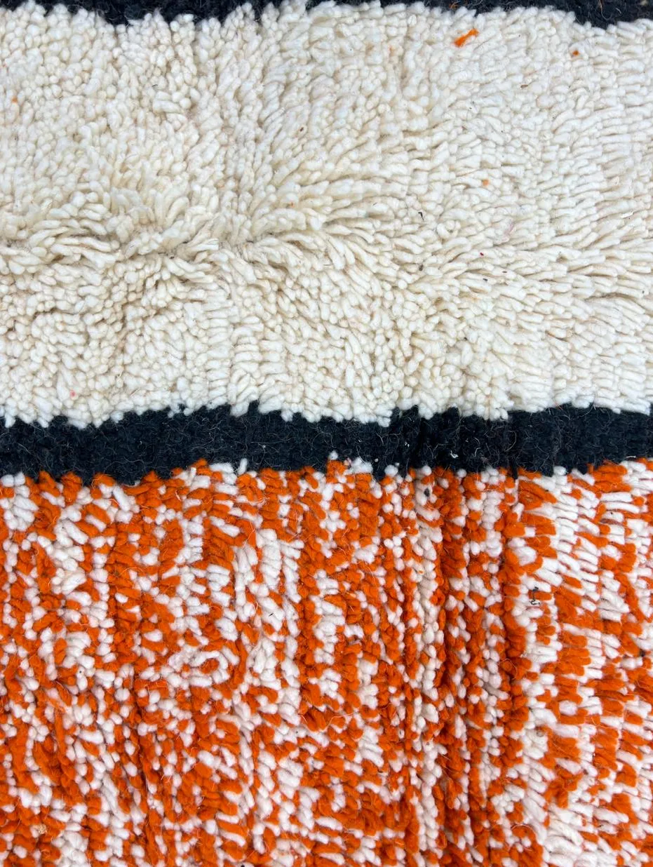 Tapis rond berbère Zagora aux motifs géométriques, vue 3 sur 4