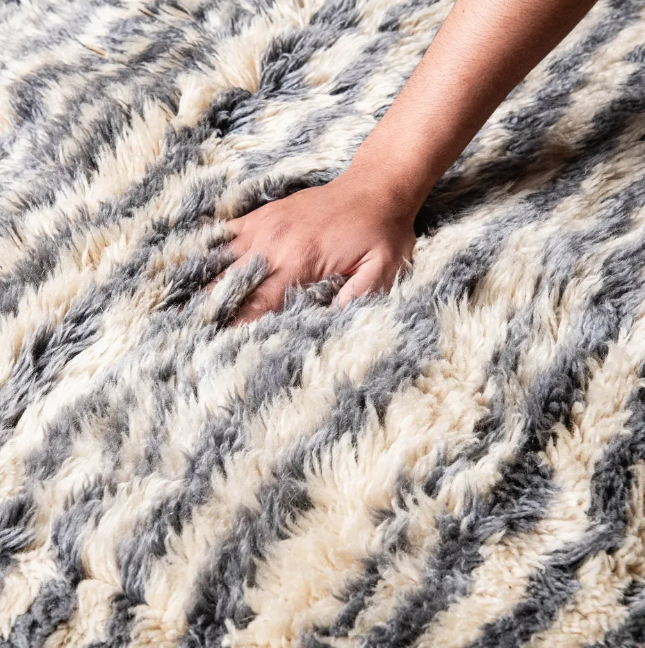 Tapis rond Mrirt Azigza, vue 4 sur 6
